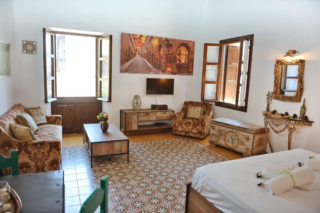 Meandros Suite In Old Town Rhodes City Exterior photo